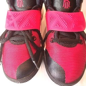 NIKE Kyrie Flytrap III Red/Black Basketball Sneakers Size 13C
